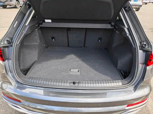Audi Q3 — Фото автомобиля 15