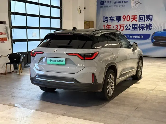 Nio ES6 — Фото автомобиля 9