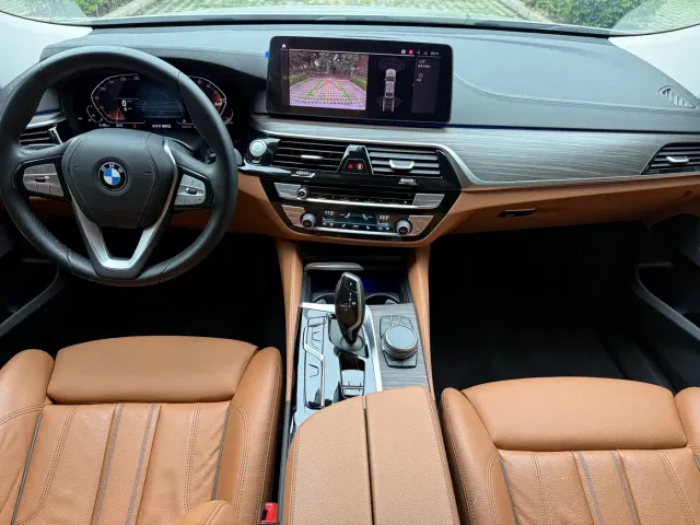 BMW 6 Series Gran Turismo — Фото автомобиля 8