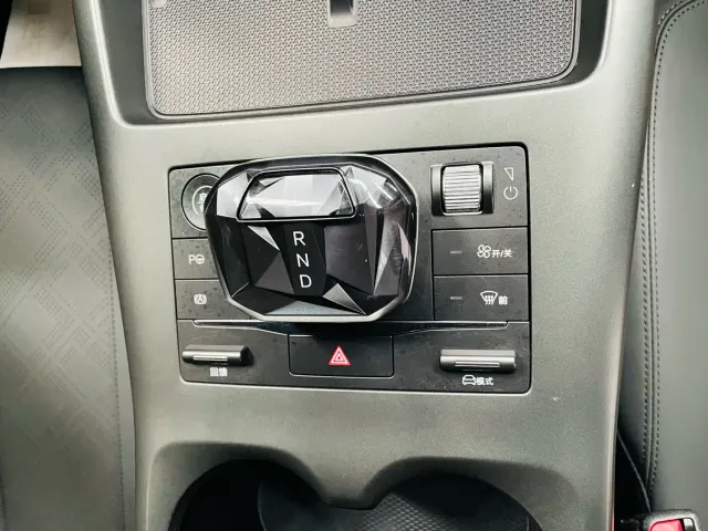 BYD Qin PLUS — Фото автомобиля 25