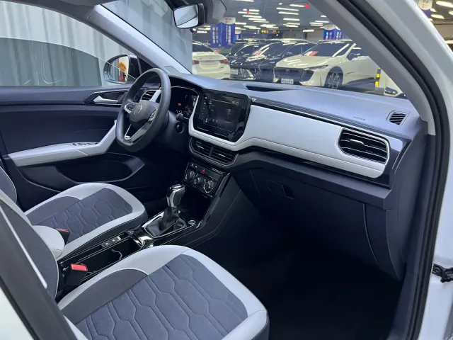Volkswagen Tharu — Фото автомобиля 12