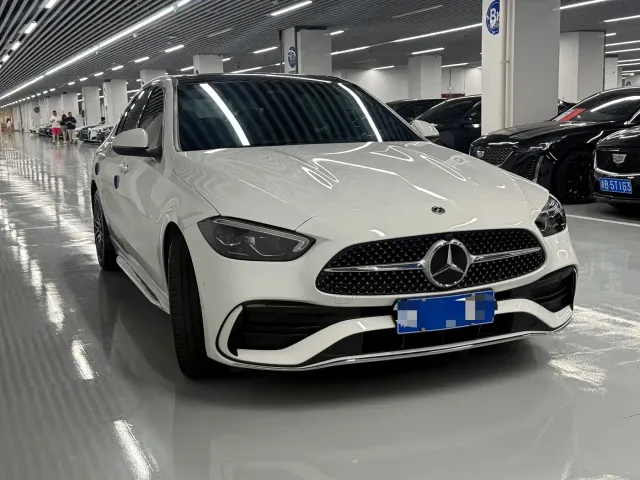 Mercedes-Benz C-Class — Фото автомобиля 3