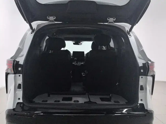 Toyota Sienna — Фото автомобиля 16