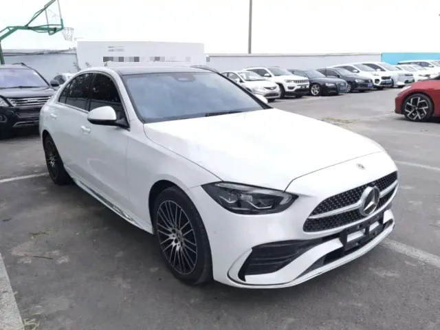 Mercedes-Benz C-Class — Фото автомобиля 3