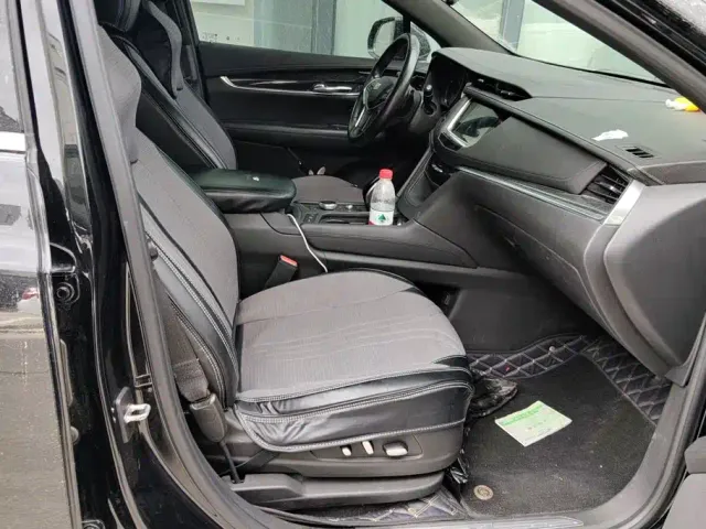 Cadillac XT5 — Фото автомобиля 8