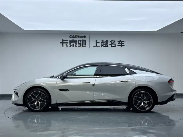 Lotus Emeya — Фото автомобиля 8