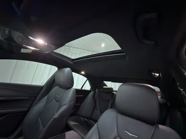 Cadillac CT4 — Фото автомобиля 14