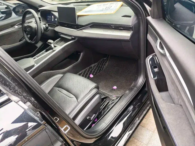 Geely Xingrui — Фото автомобиля 13
