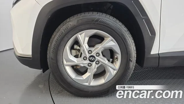 Hyundai Tucson Tucson (NX4) Бензин 1.6 турбо 2WD — Фото автомобиля 5