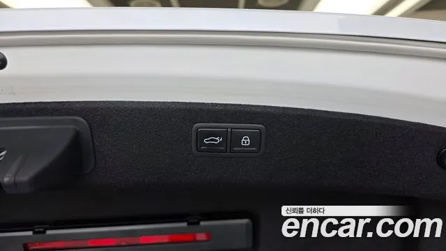Genesis G80 Electrified G80 (RG3) — Фото автомобиля 27