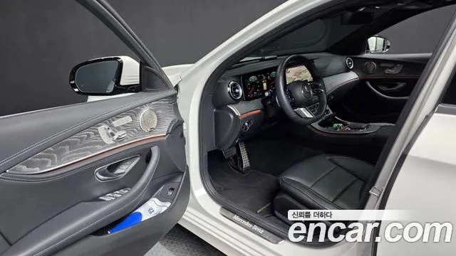 Mercedes-Benz E-Class W213 — Фото автомобиля 15