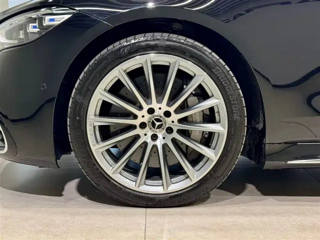 Mercedes-Benz S-Class — Фото автомобиля 10