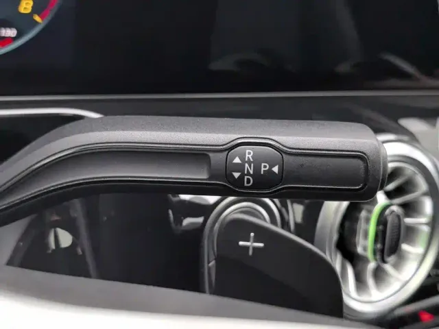 Mercedes-Benz GLA-Class — Фото автомобиля 13