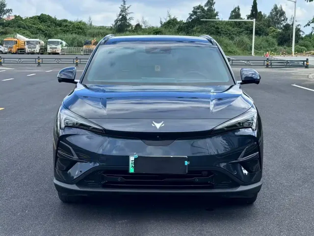 Arcfox Alpha T5 — Фото автомобиля 2