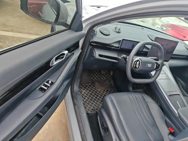 Geely Galaxy E5 — Фото автомобиля 11