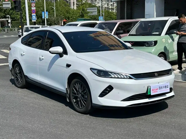 BYD Qin PLUS — Фото автомобиля 6