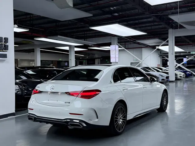 Mercedes-Benz C-Class — Фото автомобиля 21