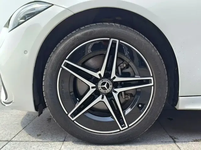 Mercedes-Benz C-Class — Фото автомобиля 8