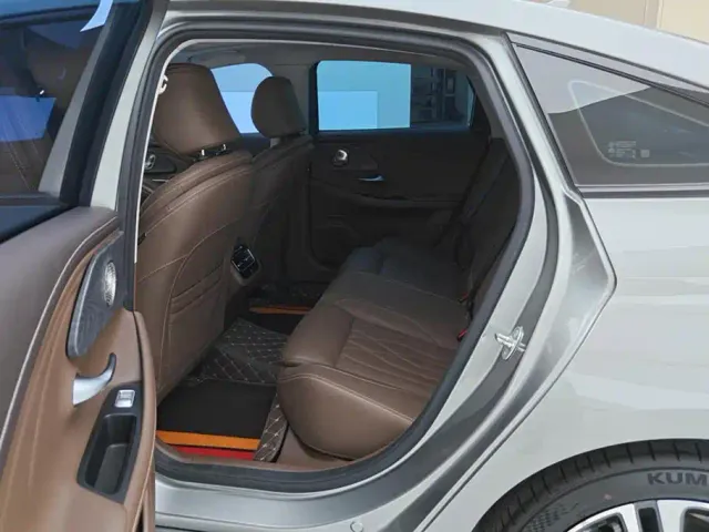 Chery Arrizo 8 — Фото автомобиля 11