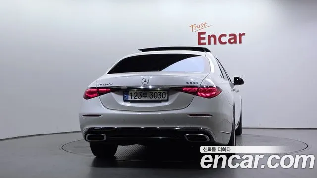 Mercedes-Benz S-Class — Фото автомобиля 3