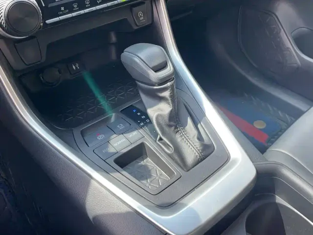 Toyota Wildlander — Фото автомобиля 2
