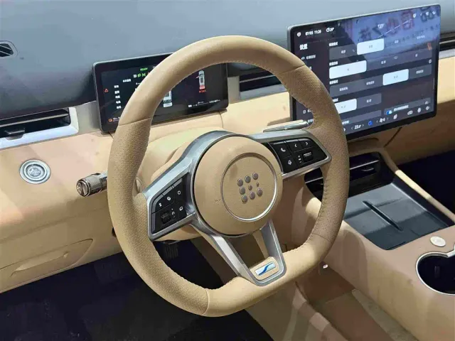 Landian E5 PLUS — Фото автомобиля 11