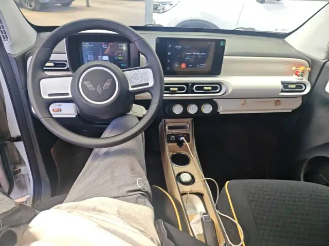 Wuling Hongguang Mini EV — Фото автомобиля 9
