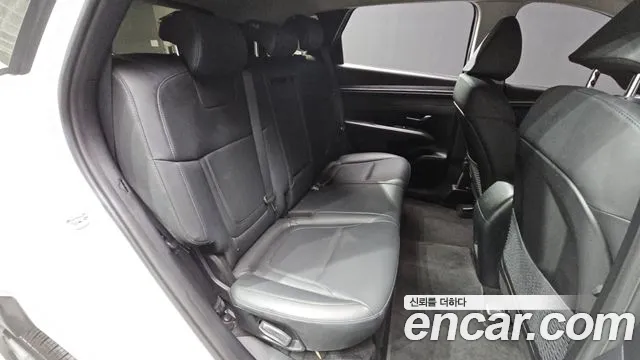 Hyundai Tucson Tucson (NX4) Бензин 1.6 турбо 2WD — Фото автомобиля 28