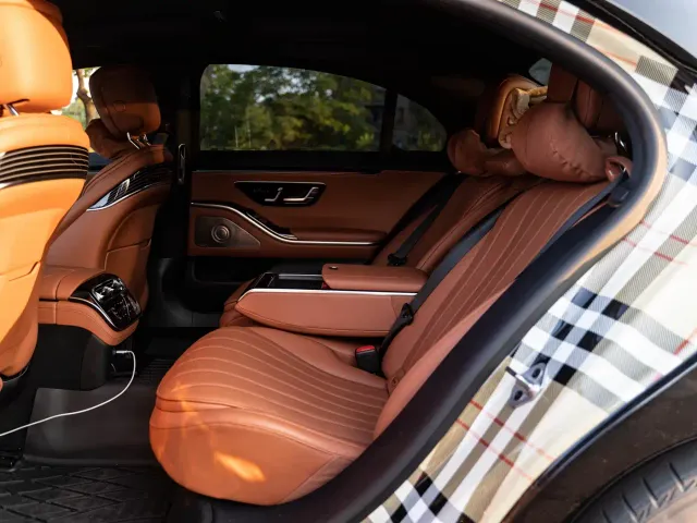 Mercedes-Benz S-Class — Фото автомобиля 10