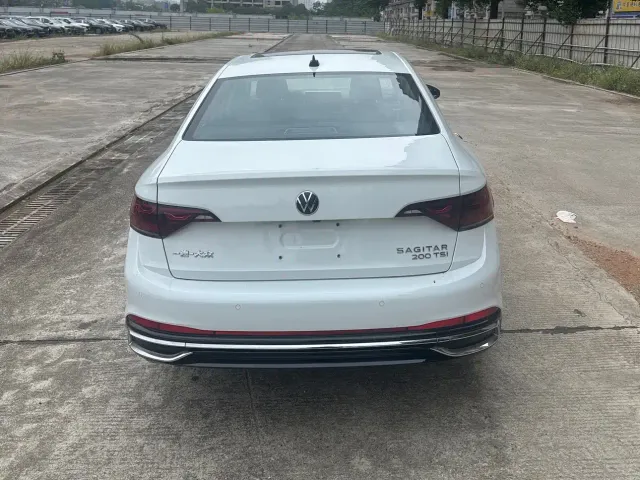 Volkswagen Sagitar — Фото автомобиля 4