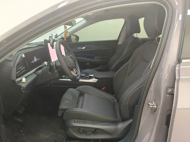 Volkswagen Passat — Фото автомобиля 7