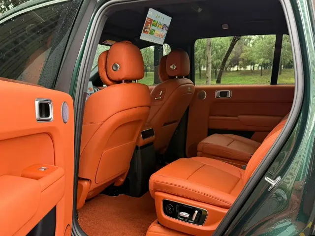 Li Auto Li Xiang L9 2024 Model Ultra — Фото автомобиля 5