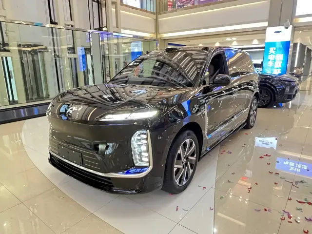 Nio ES9 — Фото автомобиля 3
