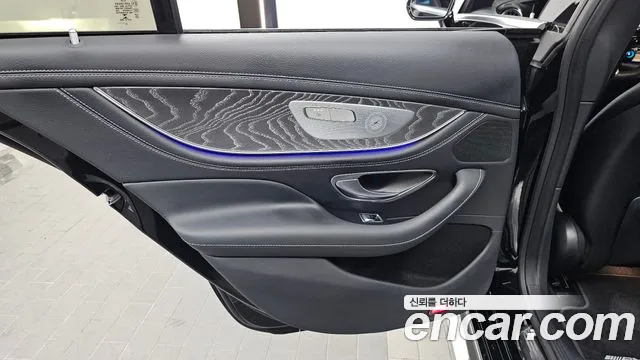 Mercedes-Benz AMG GT 4 двери 43 4MATIC+ Dynamic — Фото автомобиля 25