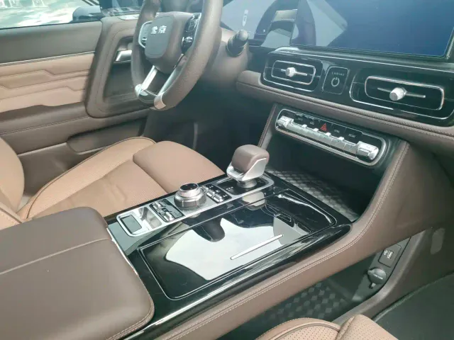 BAIC BJ60 — Фото автомобиля 8