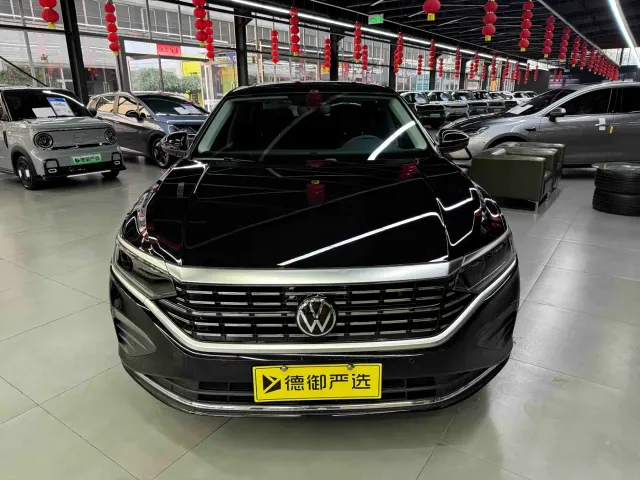 Volkswagen Passat — Фото автомобиля 2