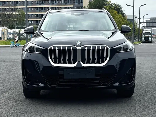 BMW X1 — Фото автомобиля 2