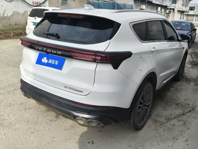 Jetour X70 Plus — Фото автомобиля 3