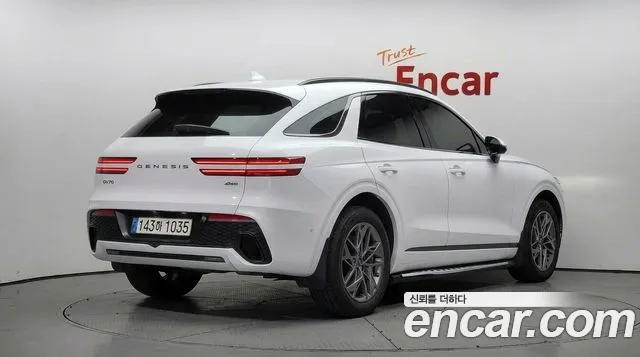 Genesis GV70 — Фото автомобиля 2
