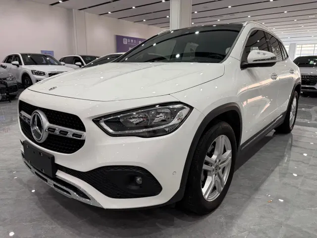 Фотография автомобиля — Mercedes-Benz GLA-Class