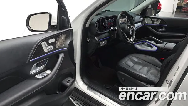 Mercedes-Benz GLE-Class — Фото автомобиля 11