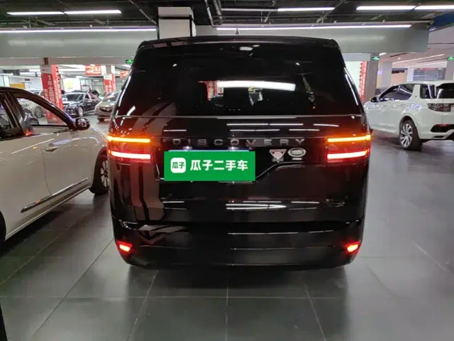 Land Rover Discovery — Фото автомобиля 5