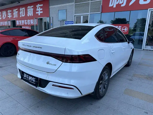 BYD Qin PLUS — Фото автомобиля 8