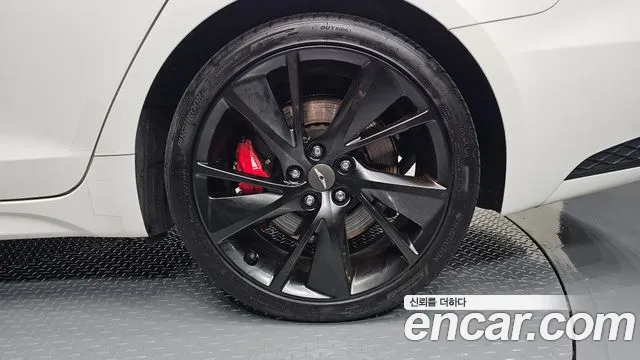 Genesis G70 — Фото автомобиля 21