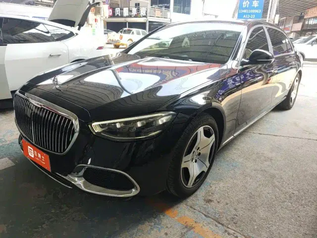 Фотография автомобиля — Mercedes-Benz Maybach S-Class