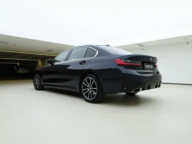 BMW 3 Series — Фото автомобиля 6