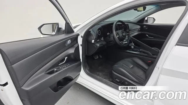 Hyundai AVANTE Avante (CN7) — Фото автомобиля 10