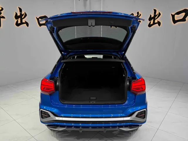 Audi Q2L — Фото автомобиля 16