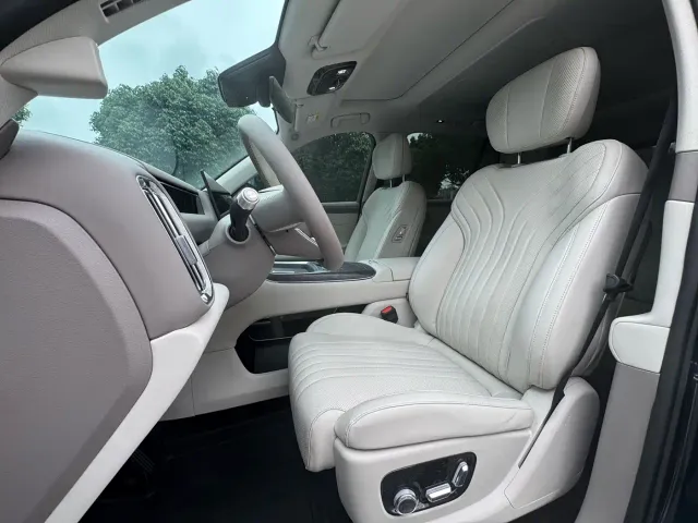 Geely Galaxy M9 — Фото автомобиля 6