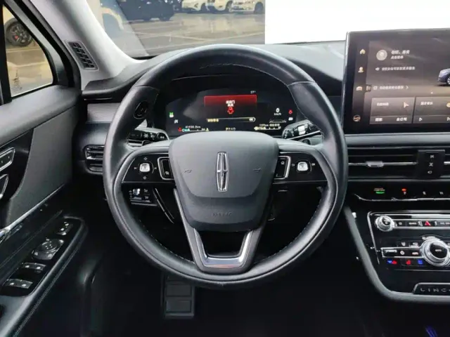 Lincoln Corsair — Фото автомобиля 15